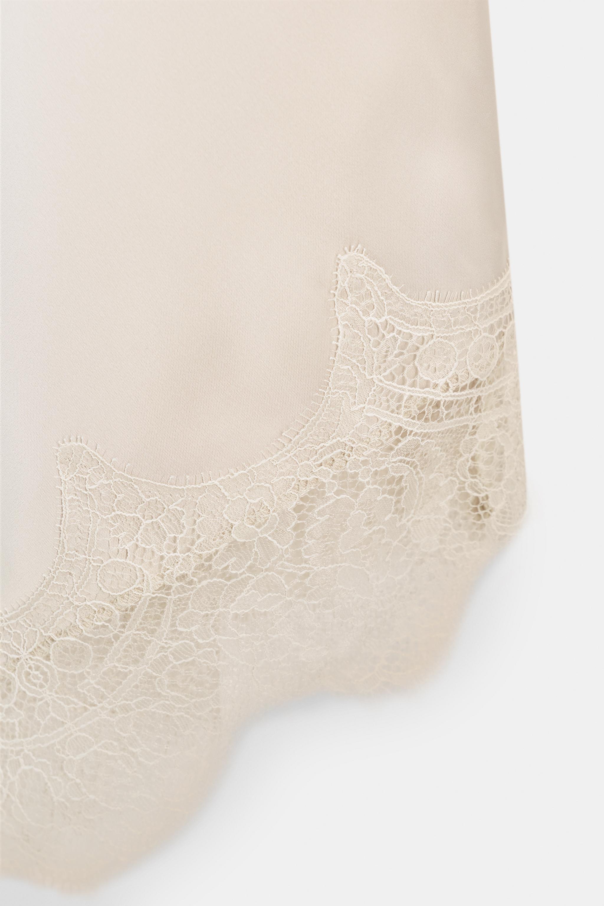 LACE SATIN EFFECT SKIRT